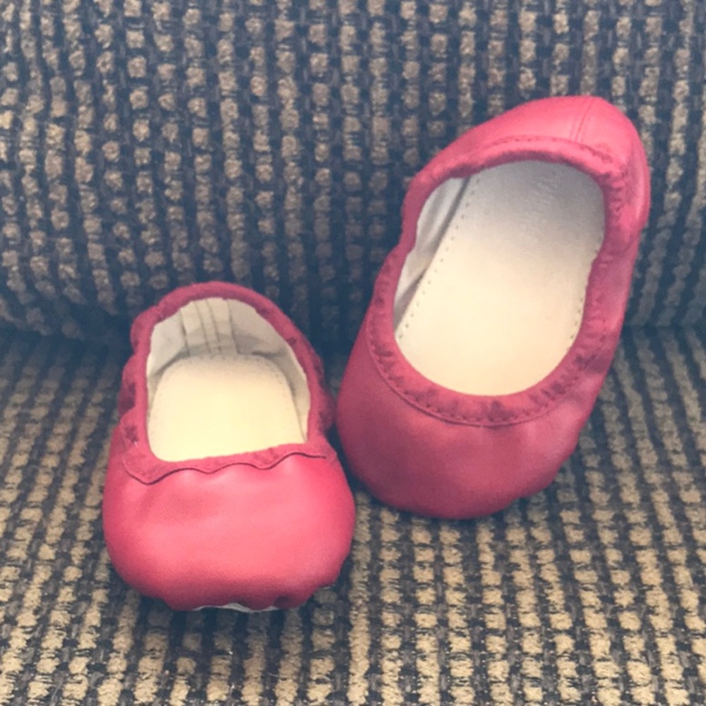 Baby girls Gymboree Red slipper shoes